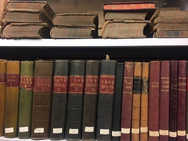 Accounting volumes in the Archive