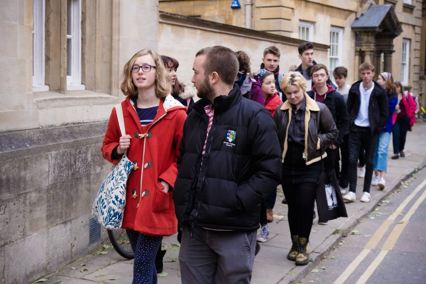 Lincoln students give school group a tour of Lincoln